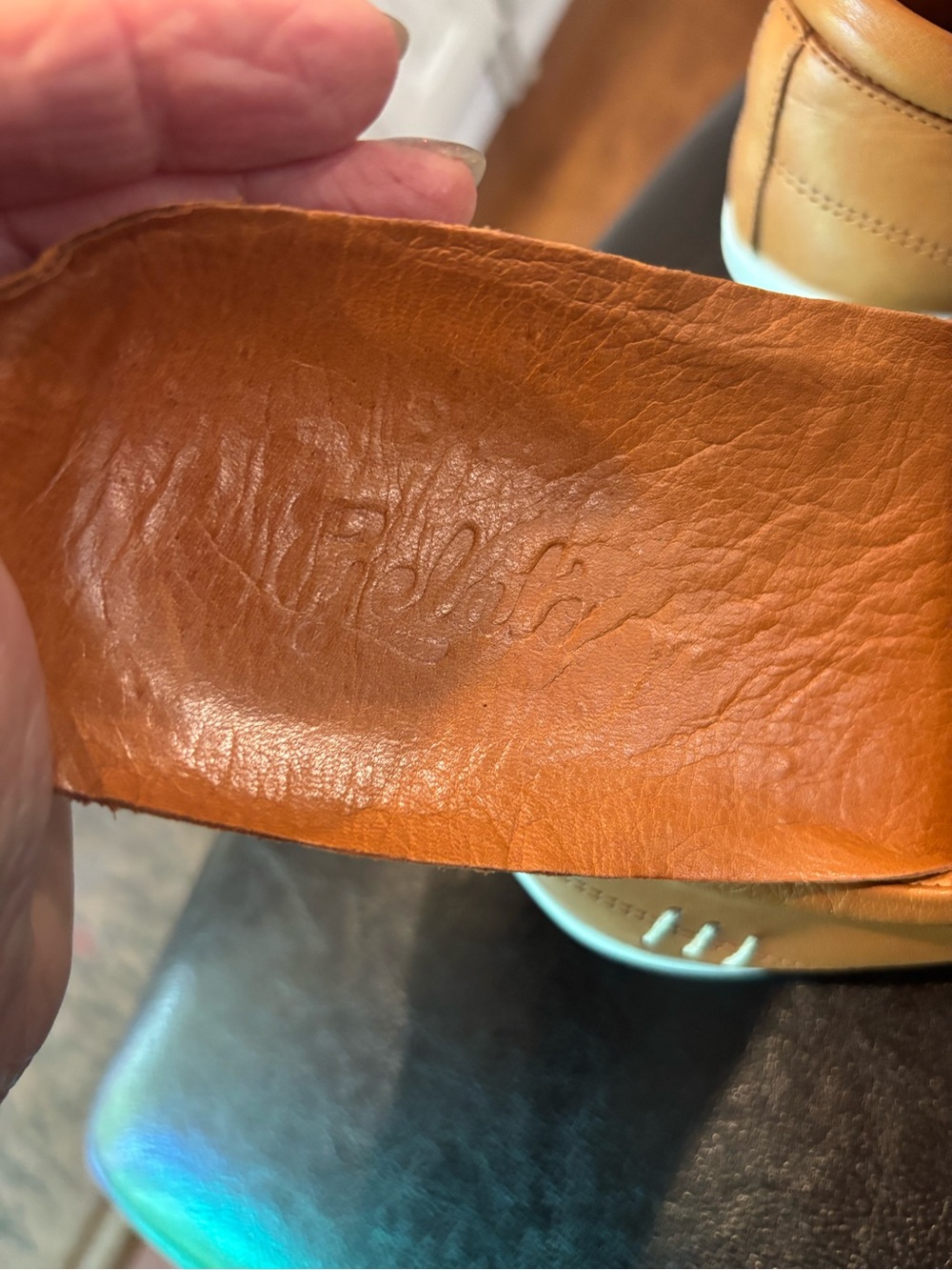 Gelato Women’s Casual Low-Top Sneakers in Buttery Tan Leather - Picture 8 of 8